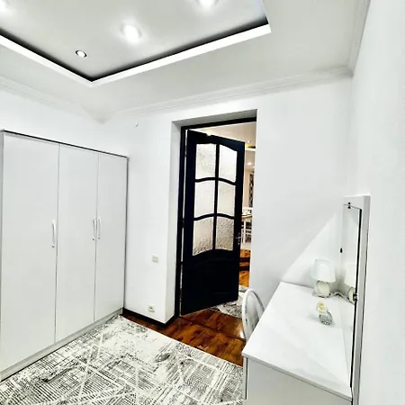 4-Room Apartments Almaty Exterior photo