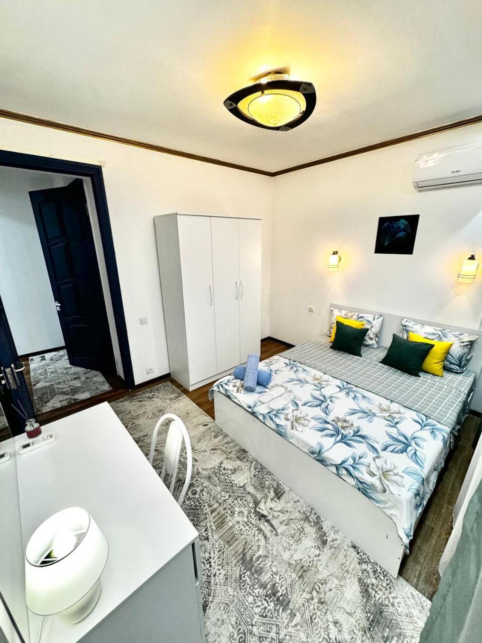 4-room